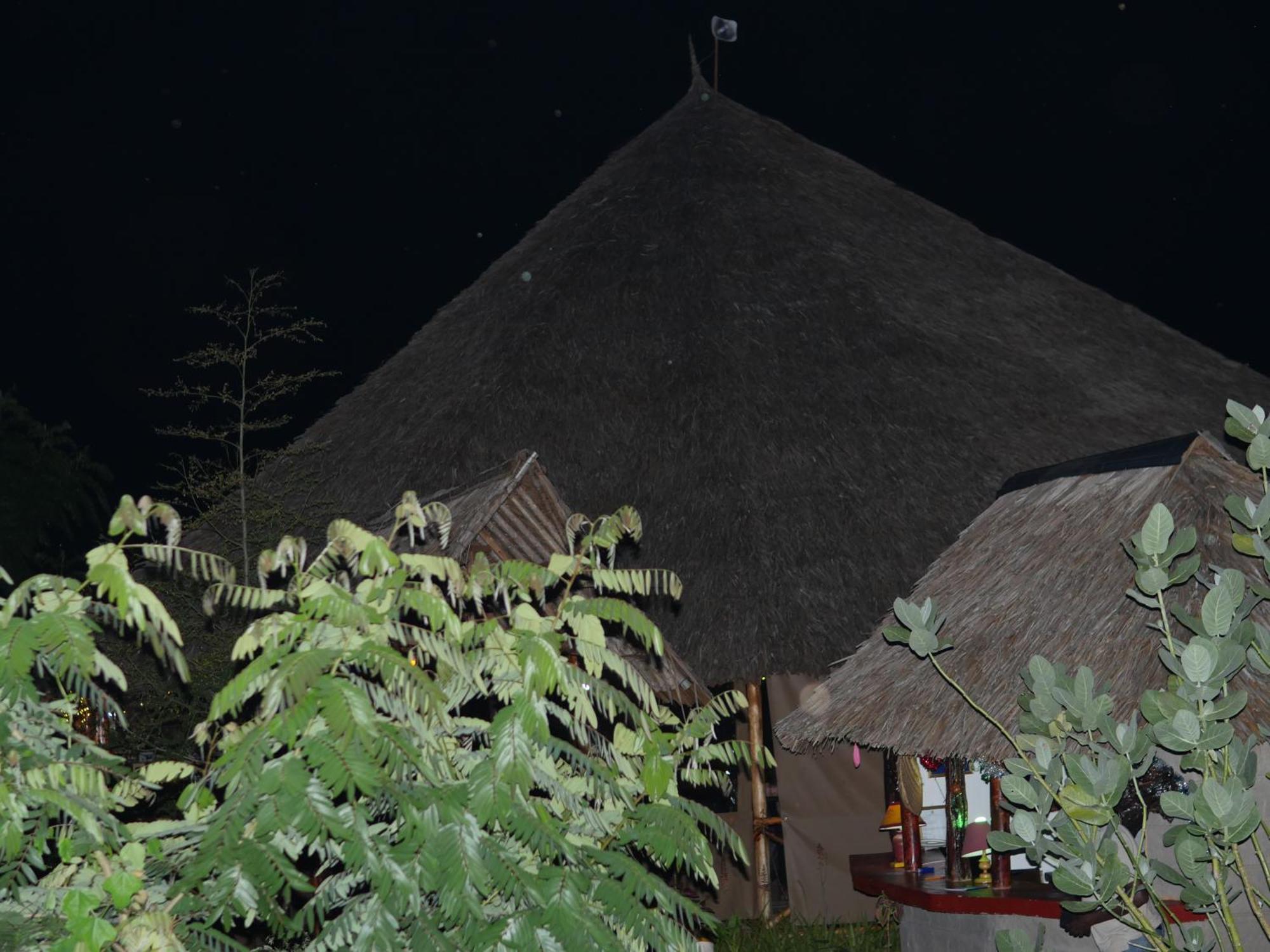Tausa Tsavo Eco Lodge Voi Bagian luar foto